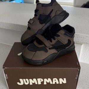 Nike Jordan Jumpman Jack TR (TD) Kids Brown and Black Velcro and Lace Sneakers